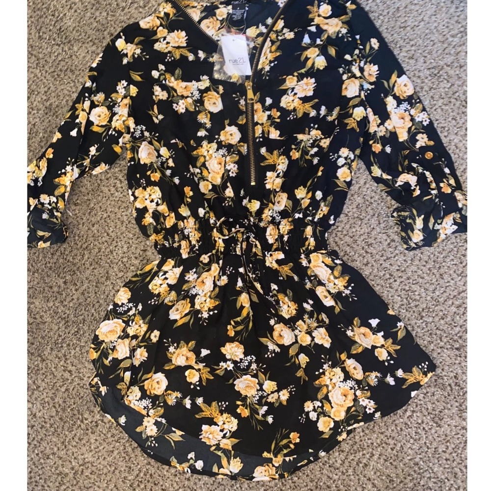 Rue 21 Floral Blouse NWT